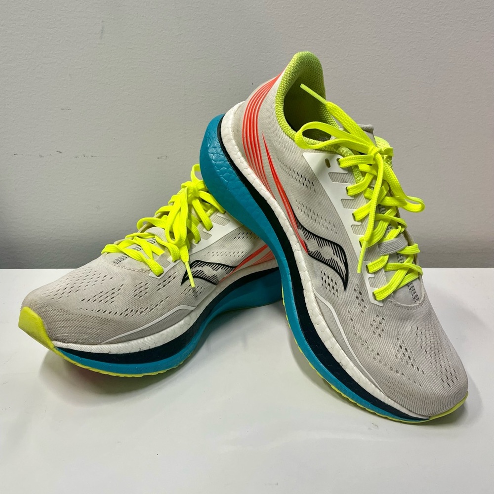 Women’s Saucony Endorphin Pro White Mutant RARE